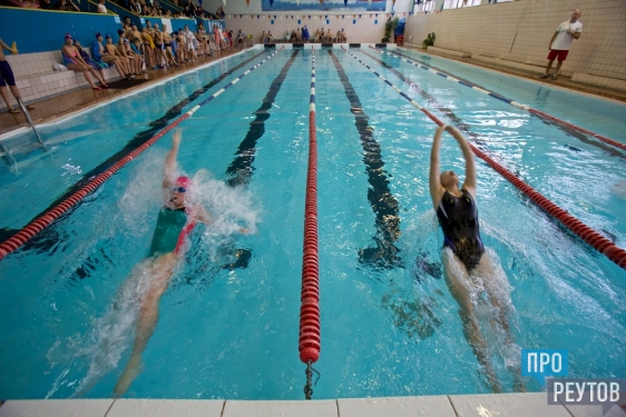 Детский турнир по плаванию стартовал в Реутове/ В первом этапе соревнований «Золотая рыбка» участвовало более 80 пловцов. ПроРеутов