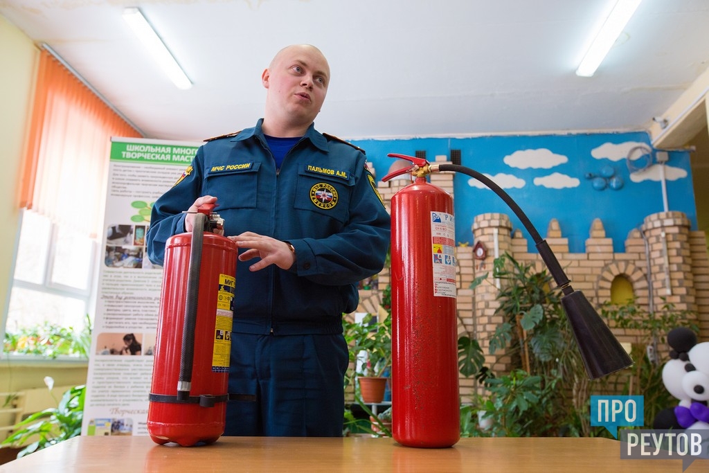 Противопожарные тренировки. Тренировка по пожарной безопасности. Противопожарная тренировка. Пожарная безопасность тренировка. Тренировка по пожаротушению.