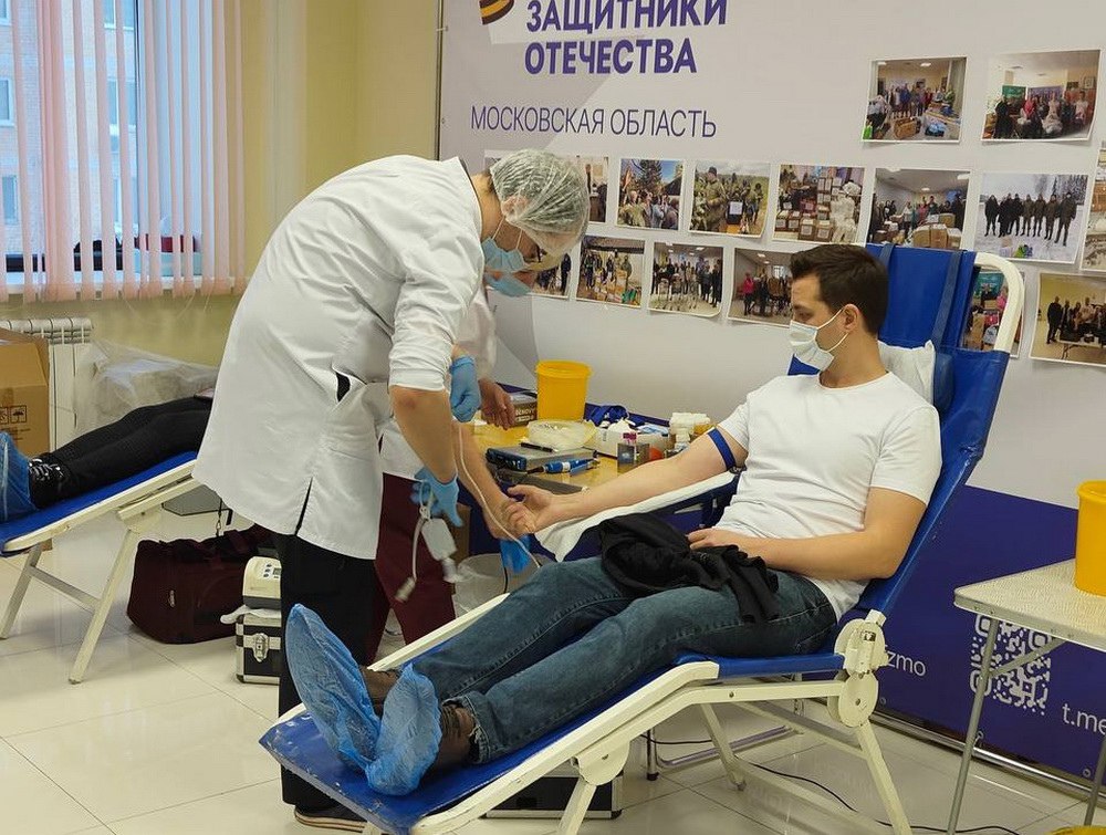 Интеллектуальная игра для молодежи. Интерьер офиса. Квест форт боярд на улице. Интеллектуальный квест. Состоится в помещении.